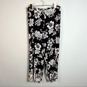 Baik Baik Honolulu Black & White Capri Pants